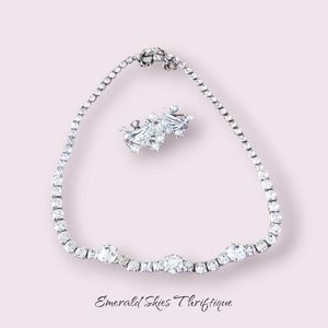 Vintage earring and necklace set‎